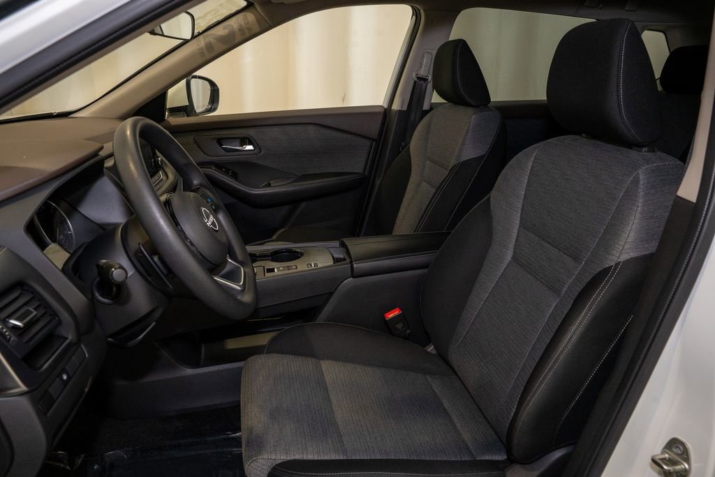 Certified 2023 Nissan Rogue SV image 10