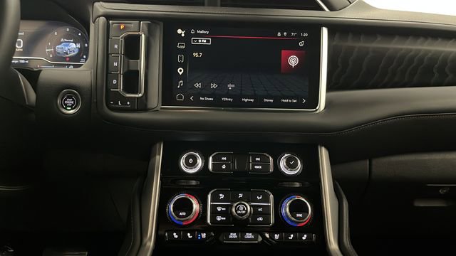 Used 2024 GMC Yukon XL Denali AWD/4WD image 13