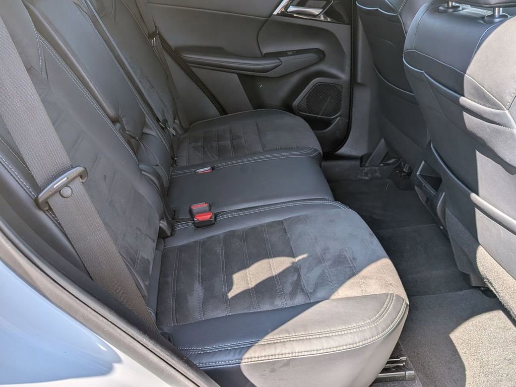 Used 2023 Mitsubishi Outlander SE Black Edition image 29