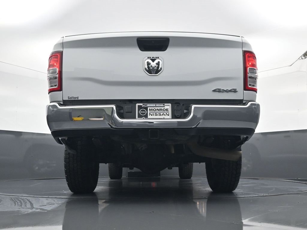 Used 2024 RAM 3500 Tradesman w/ Chrome Appearance Group image 22