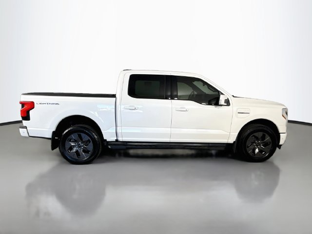 Used 2022 Ford F150 Lightning Lariat w/ Equipment Group 511A High AWD/4WD image 8
