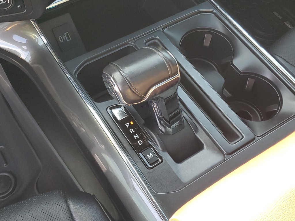 Used 2021 Ford F150 Lariat w/ Equipment Group 502A High AWD/4WD image 22