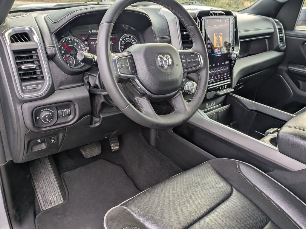 Used 2025 RAM 1500 Laramie image 18