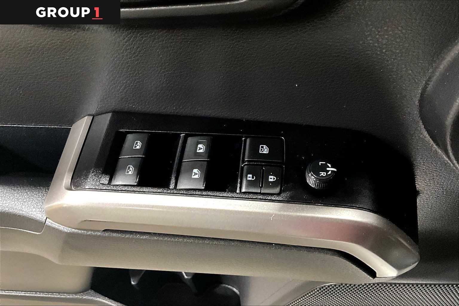 Certified 2023 Toyota Tacoma SR5 AWD/4WD image 35