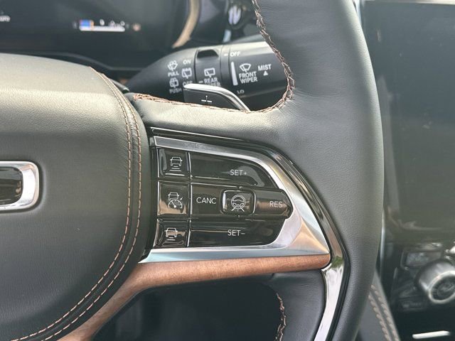 New 2025 Jeep Grand Cherokee Summit image 23