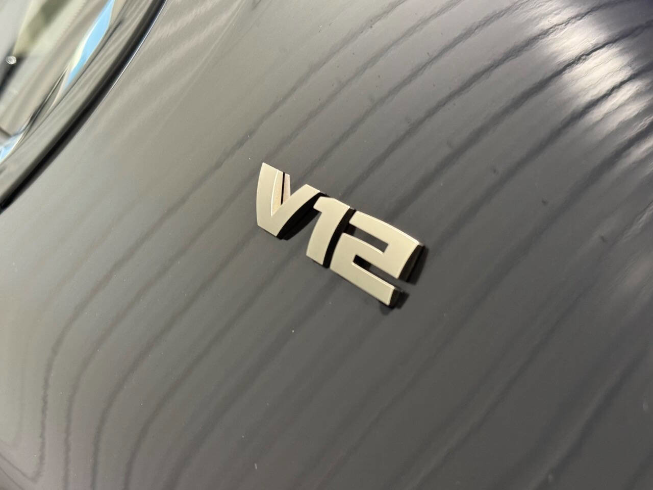 Used 2019 BMW M760i xDrive w/ Luxury Rear Seating Package image 8