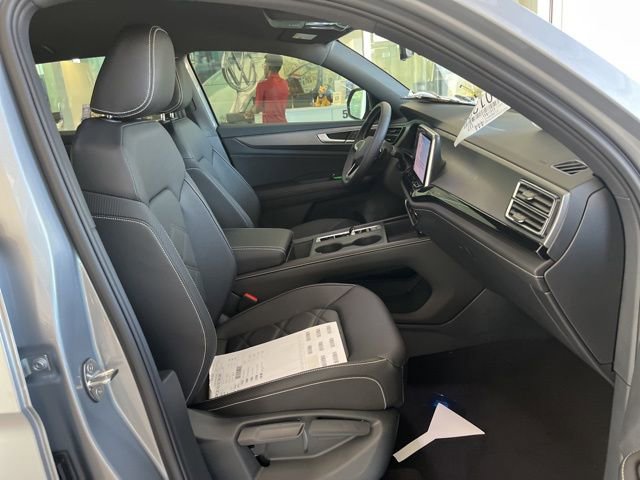 New 2026 Volkswagen Atlas Cross Sport SE image 29