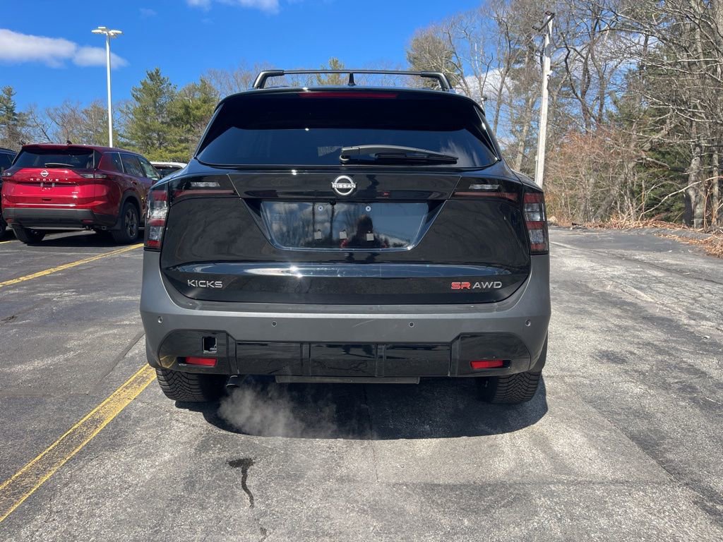 Certified 2025 Nissan Kicks SR image 6