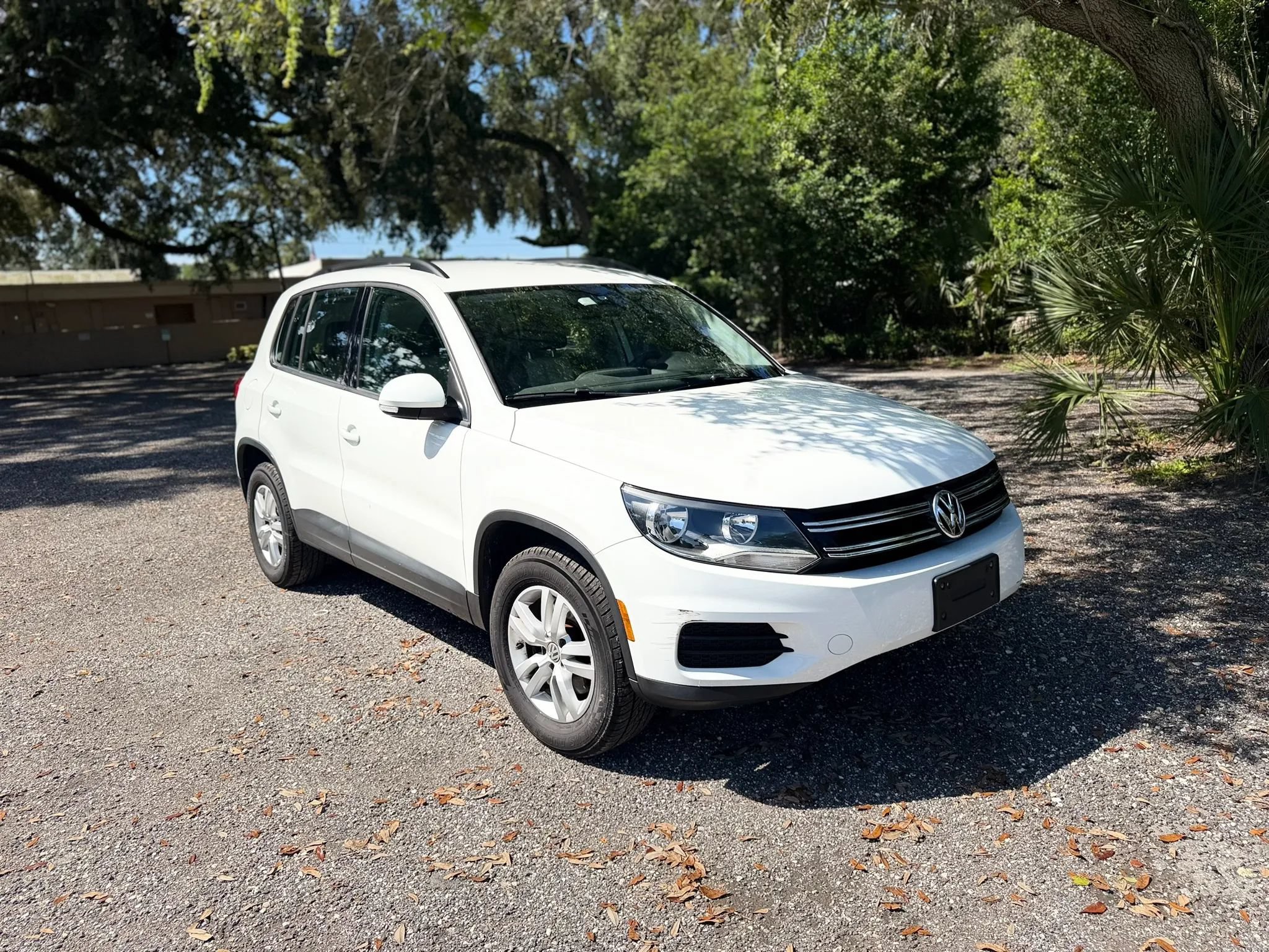 Used 2017 Volkswagen Tiguan S AWD/4WD image 3