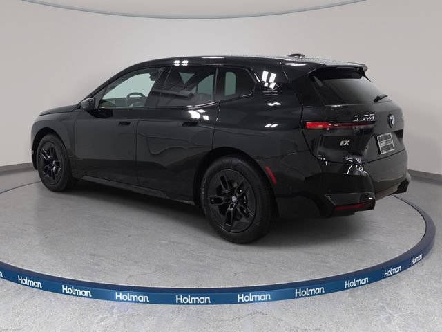 Certified 2026 BMW iX xDrive45 AWD/4WD image 7