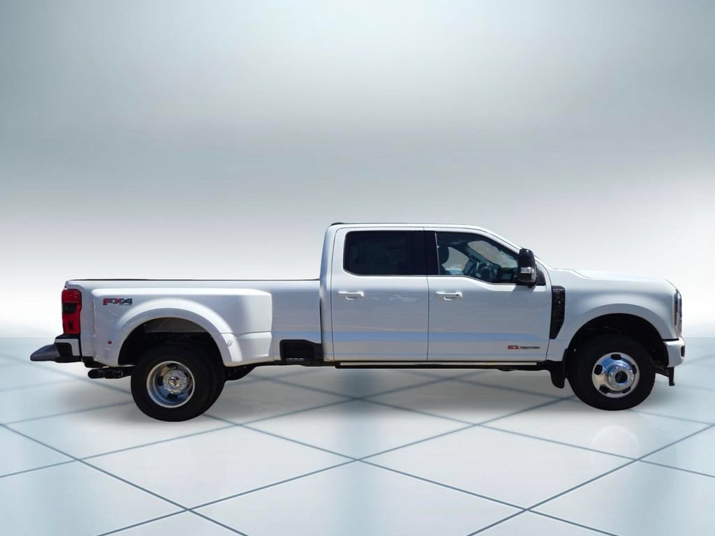 New 2026 Ford F350 Platinum AWD/4WD image 3