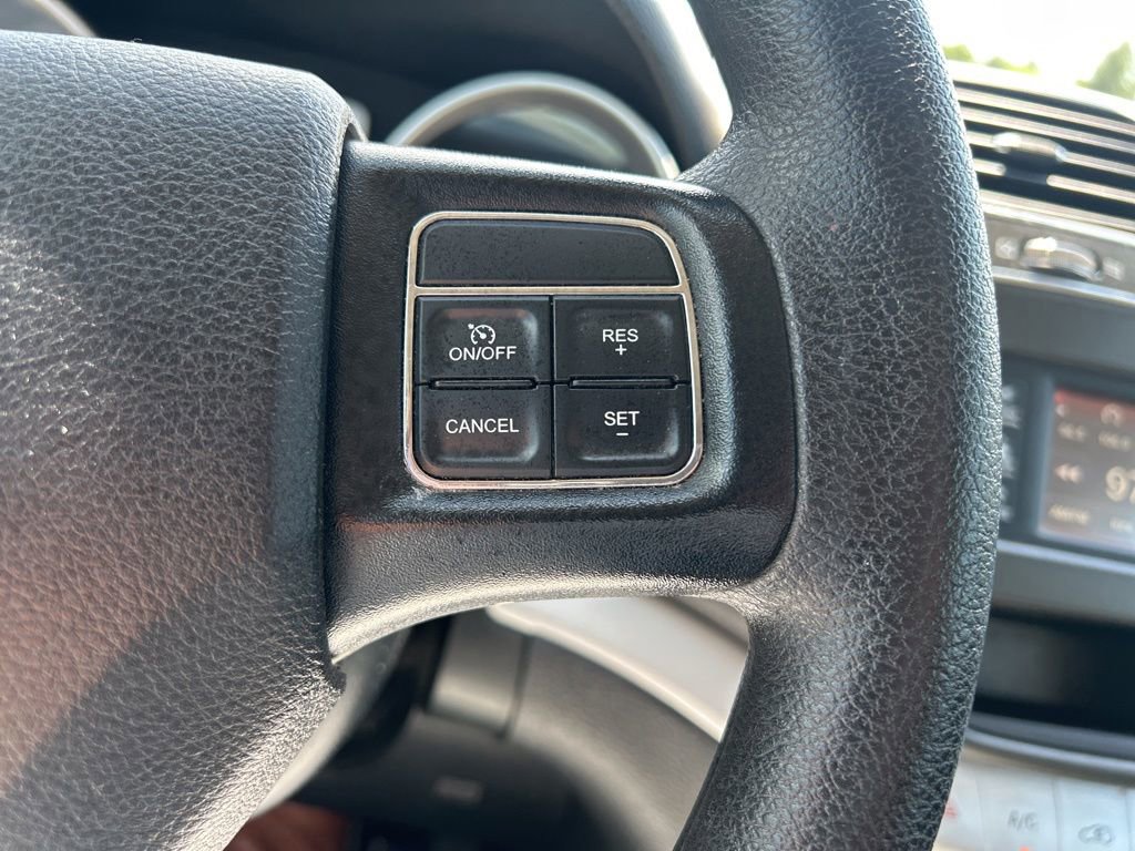 Used 2018 Dodge Journey SE w/ Blacktop Package FWD image 14
