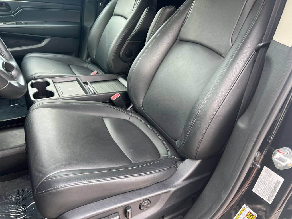 Used 2025 Honda Odyssey EX-L image 11