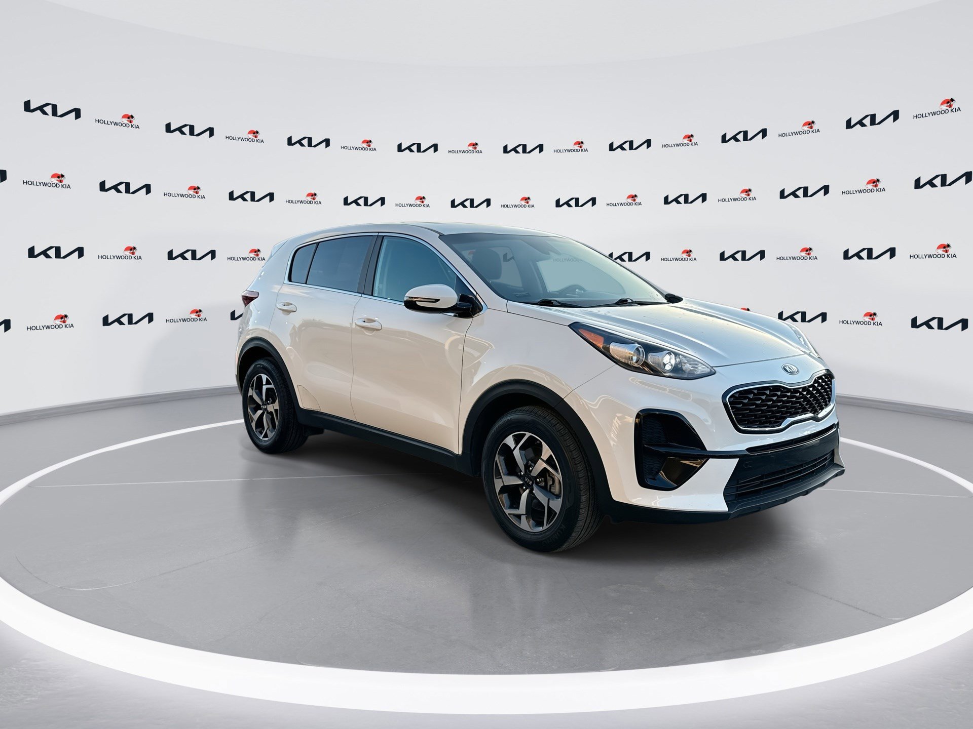 Used 2020 Kia Sportage LX w/ LX Popular Package image 2