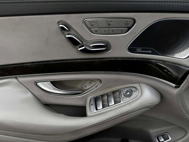 Used 2017 Mercedes-Benz S 550 Sedan image 19
