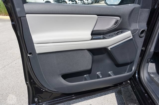 New 2027 Ford Expedition Max Active RWD image 28