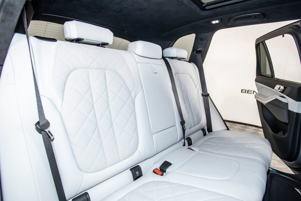 Used 2025 BMW X5 M60i w/ Executive Package AWD/4WD image 15