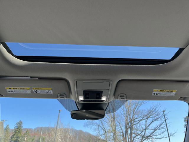Used 2025 Honda Pilot Elite image 18