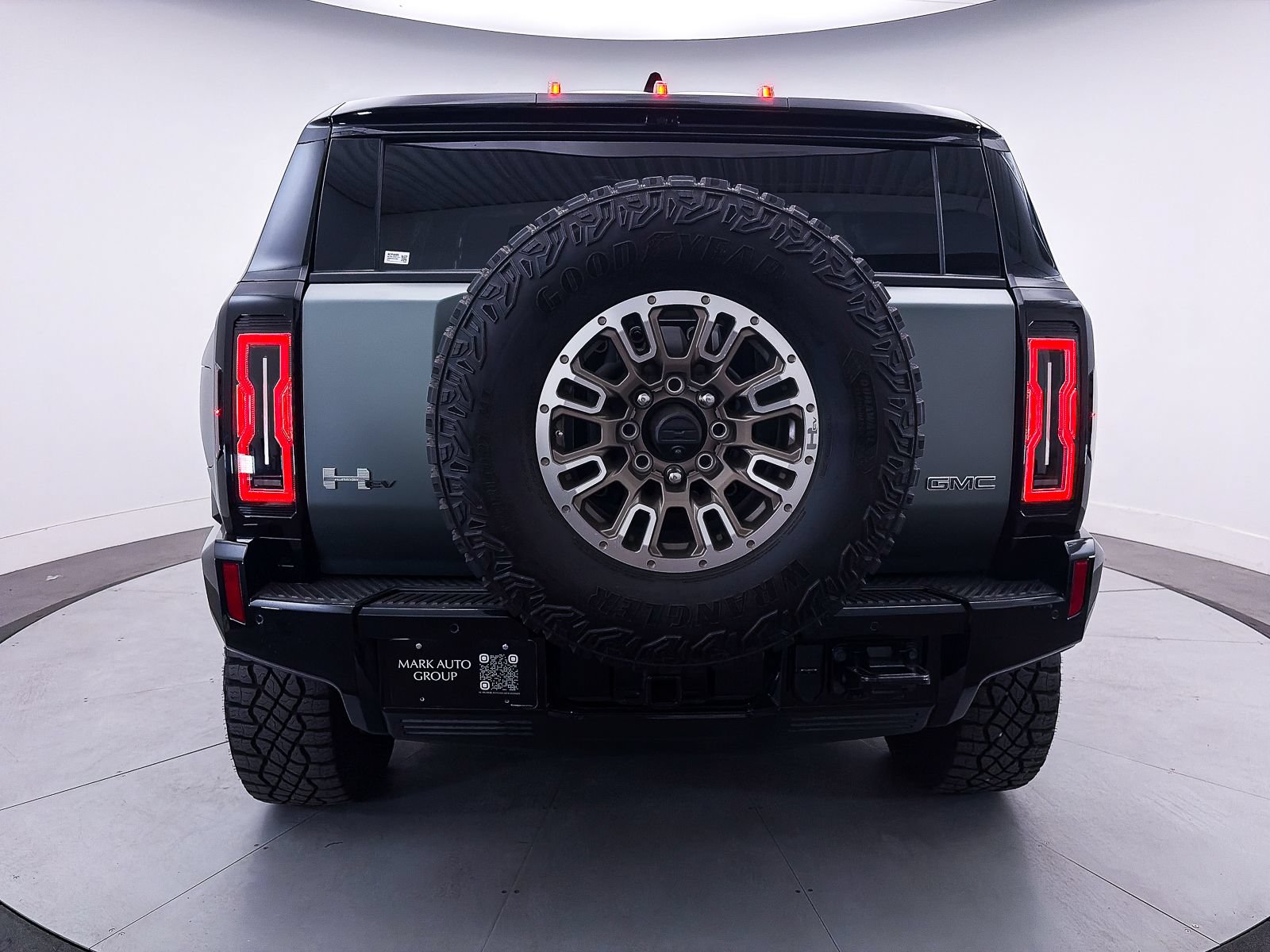 Used 2024 GMC Hummer EV 3X w/ Extreme Off-Road Package AWD/4WD image 16
