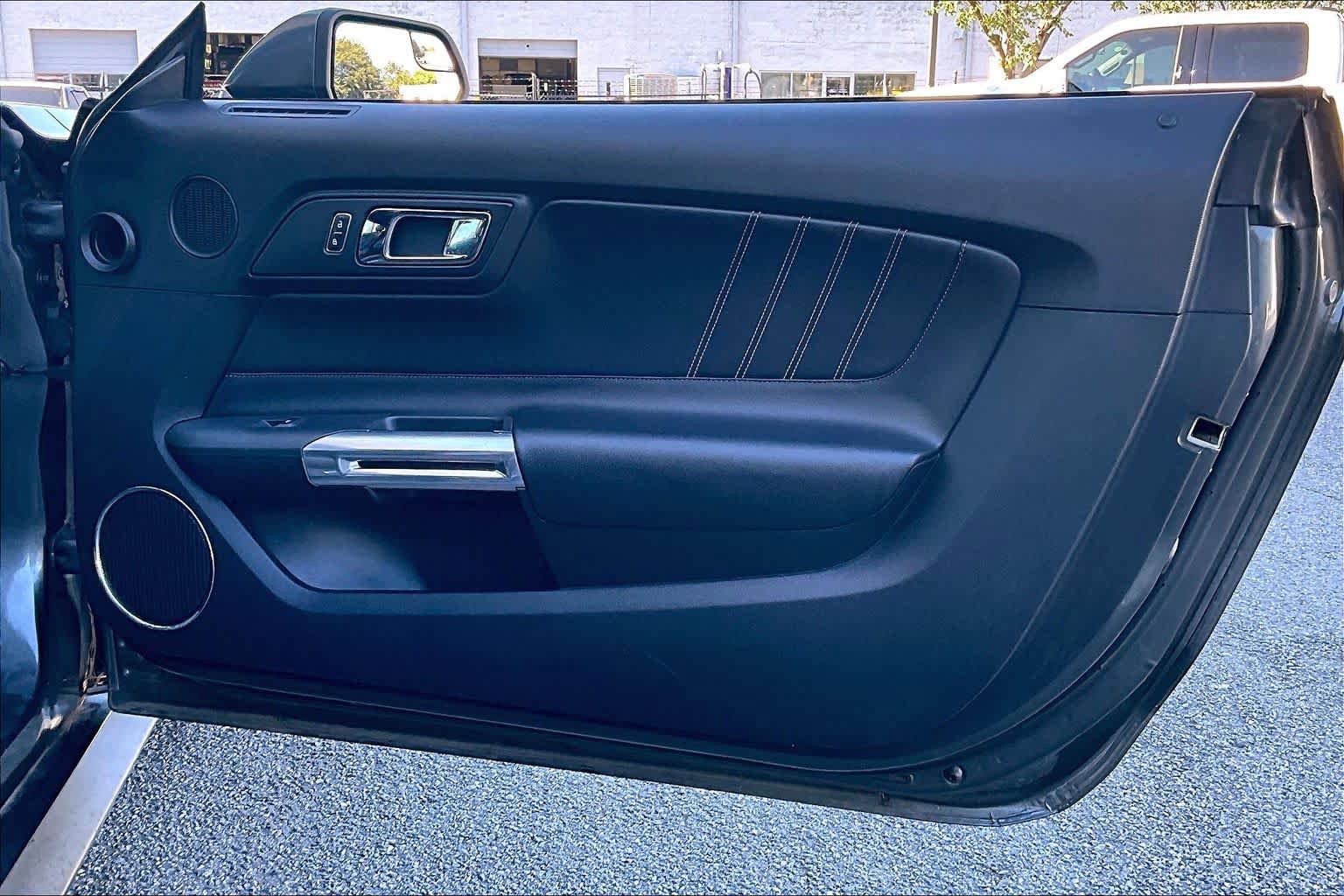 Used 2015 Ford Mustang Premium RWD image 18