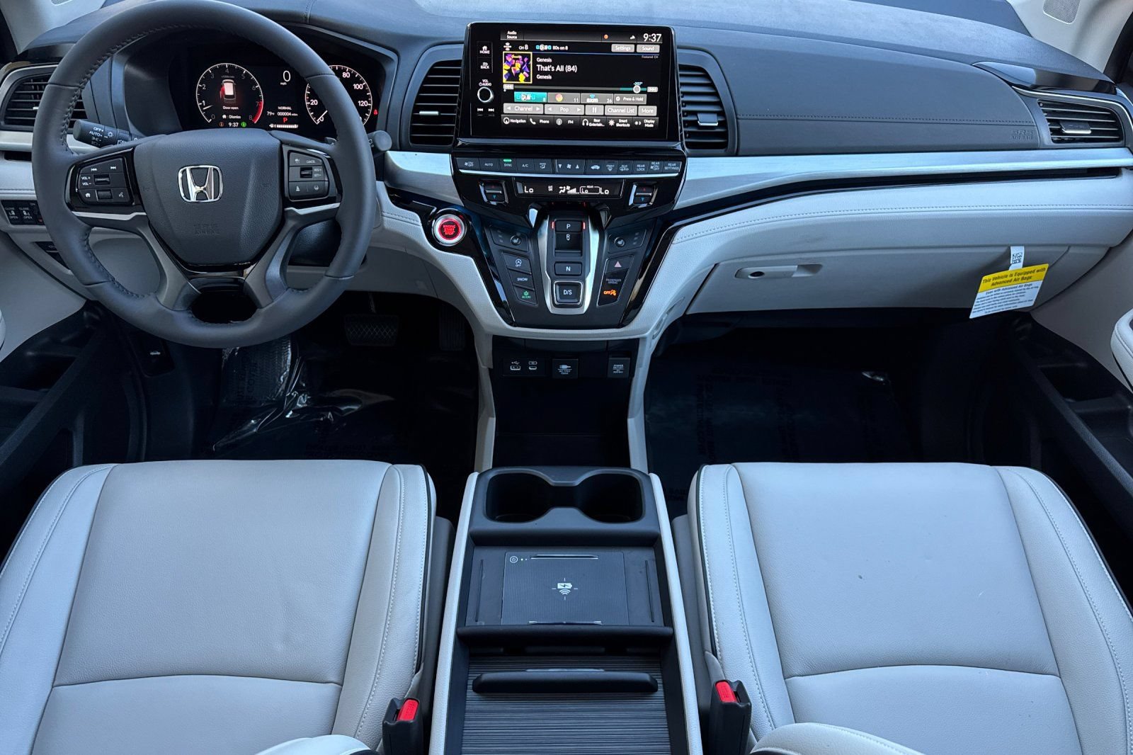 New 2026 Honda Odyssey Touring image 13