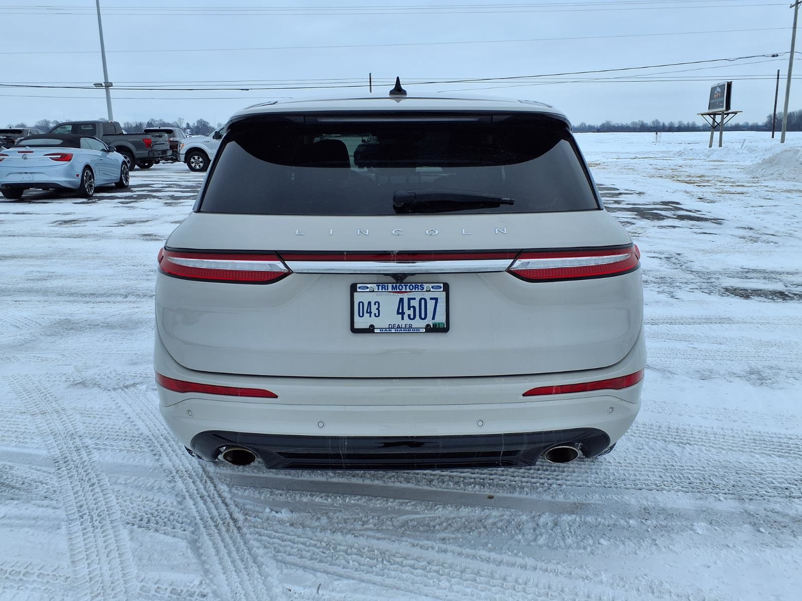 Used 2024 Lincoln Corsair Premiere w/ Equipment Group 101A image 6