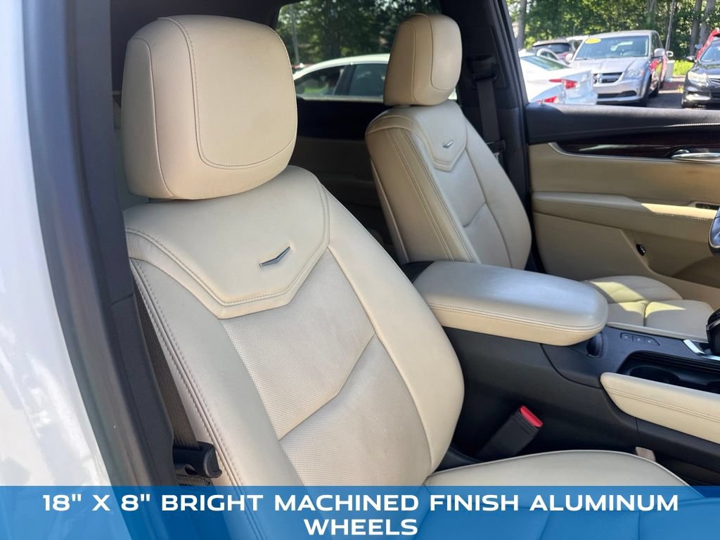 Used 2017 Cadillac XT5 Luxury AWD/4WD image 28