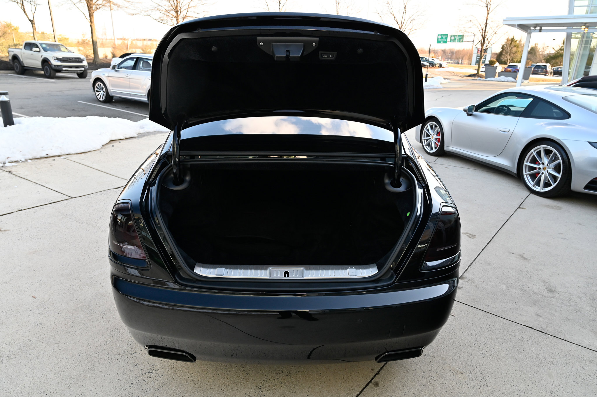 Used 2017 Rolls-Royce Wraith image 31