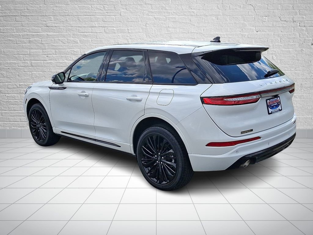 Used 2023 Lincoln Corsair AWD w/ Equipment Group 101A image 6