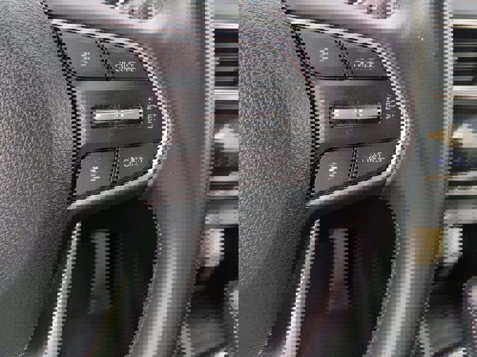 Used 2020 Hyundai Santa Fe SEL w/ Convenience + Premium Package image 23