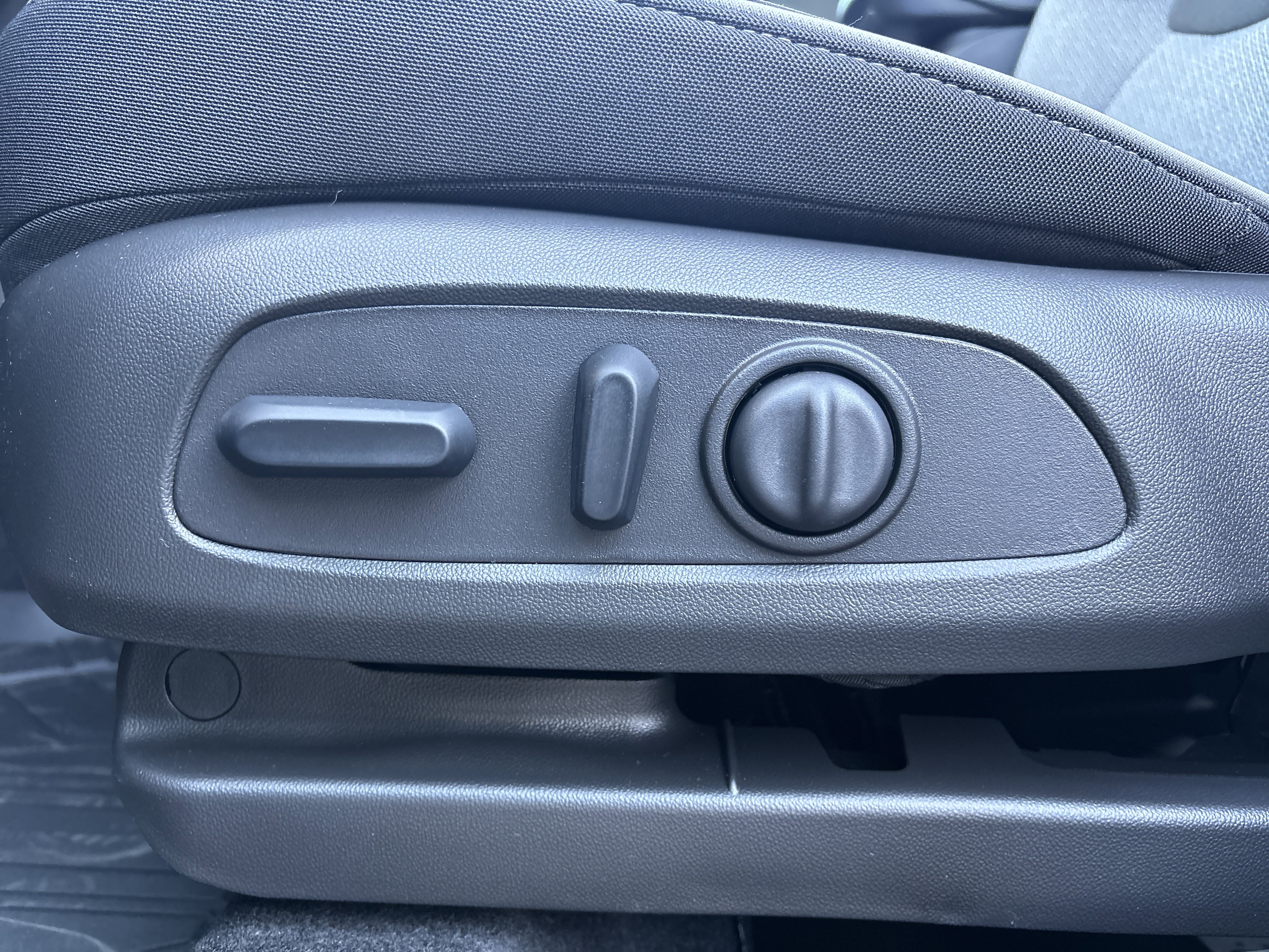 New 2026 Chevrolet TrailBlazer LT w/ Convenience Package AWD/4WD image 13