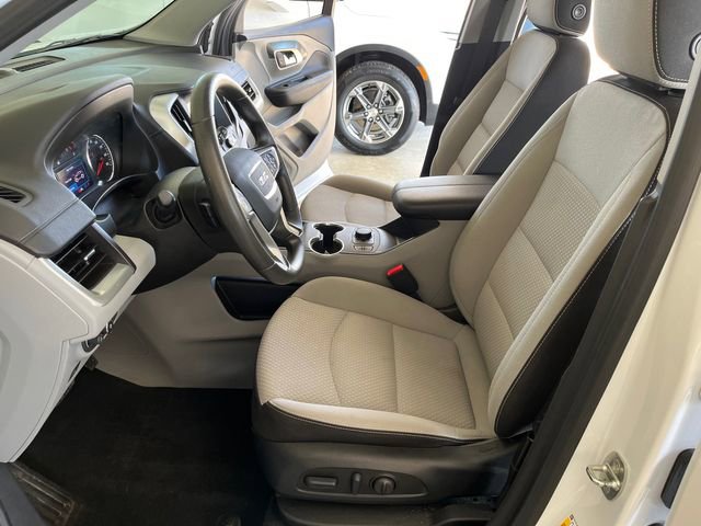 Used 2023 GMC Terrain SLE w/ Driver Convenience Package image 19