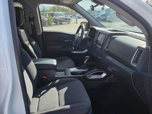 Used 2024 Nissan Frontier SV AWD/4WD image 11