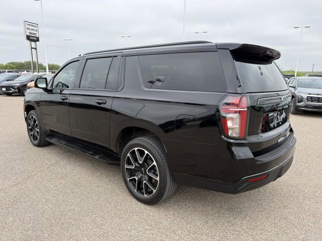 Used 2023 Chevrolet Suburban RST w/ Luxury Package image 7