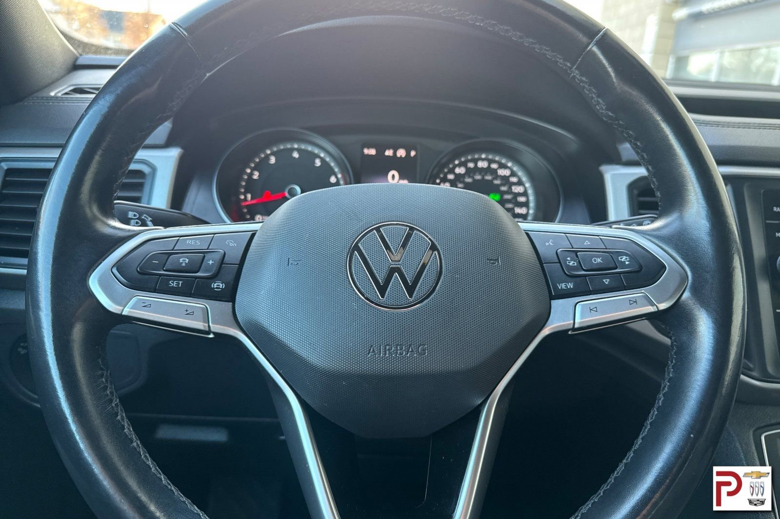 Used 2020 Volkswagen Atlas Cross Sport SE image 28