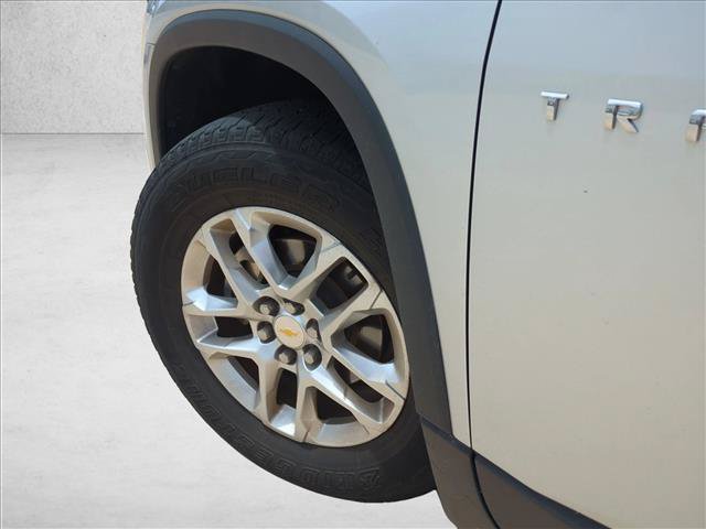 Used 2019 Chevrolet Traverse LT FWD image 10