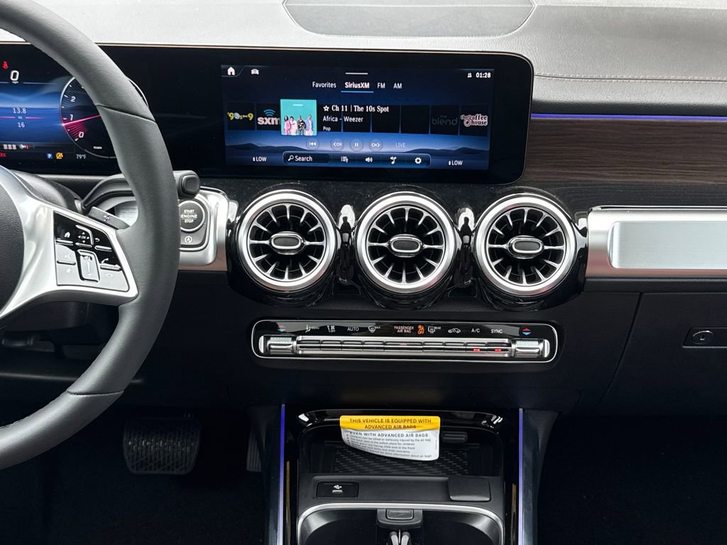 New 2026 Mercedes-Benz GLB 250 4MATIC image 17
