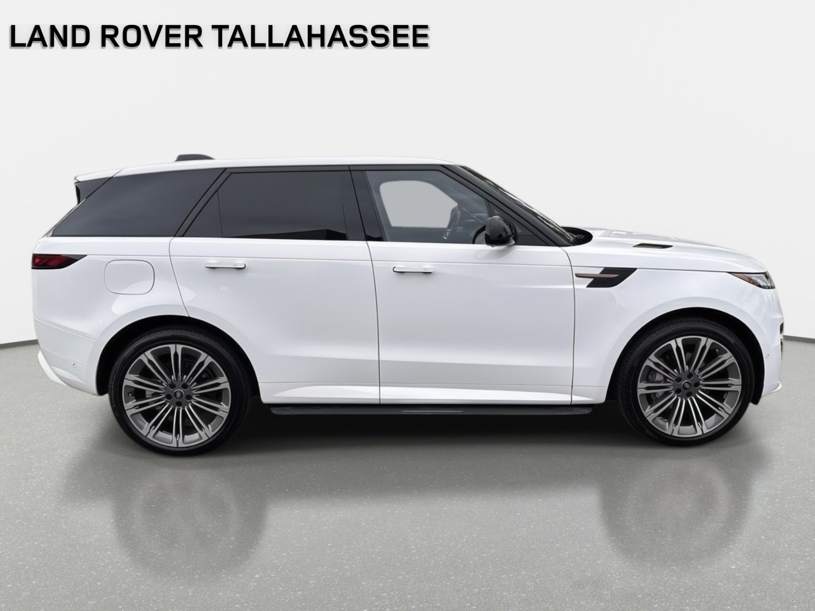 New 2025 Land Rover Range Rover Sport Dynamic SE image 5