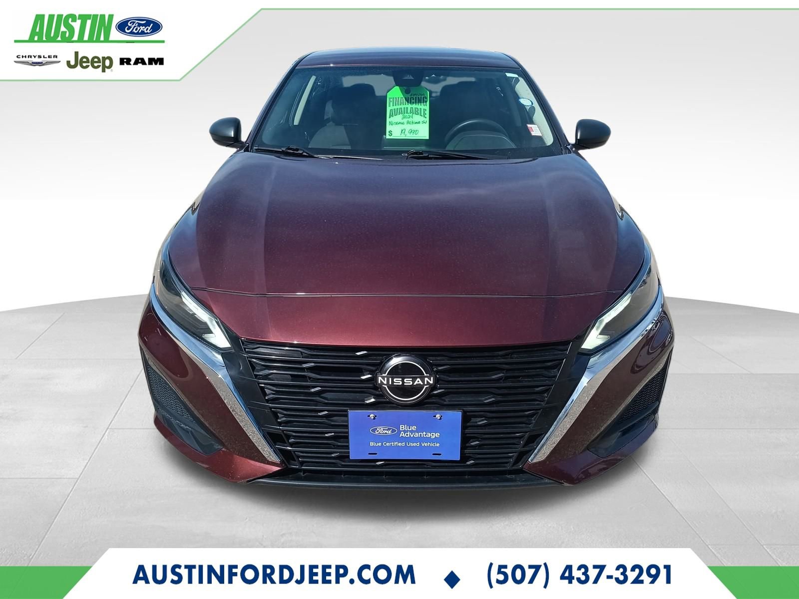 Used 2024 Nissan Altima 2.5 SV image 3