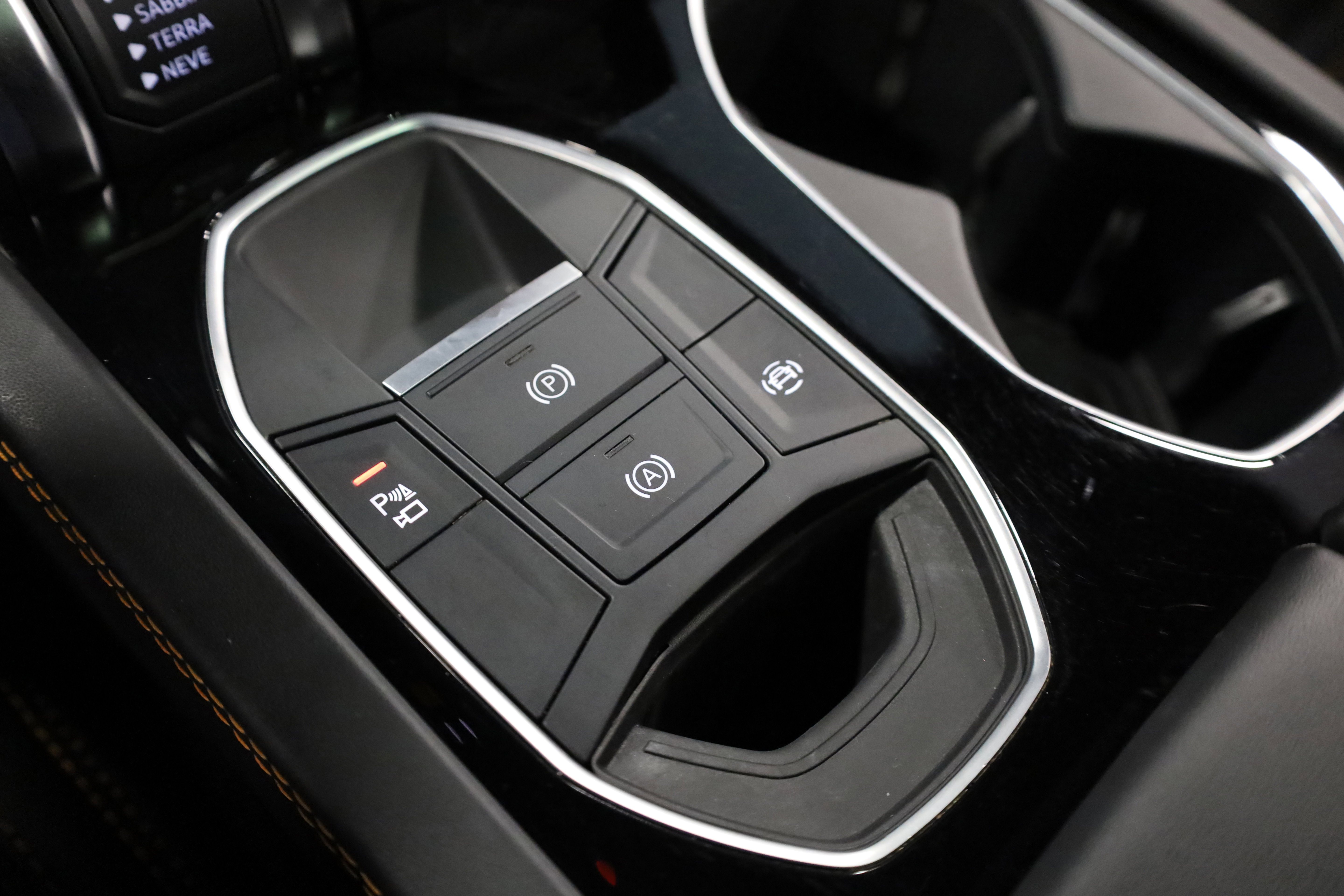 Used 2021 Lamborghini Urus image 31