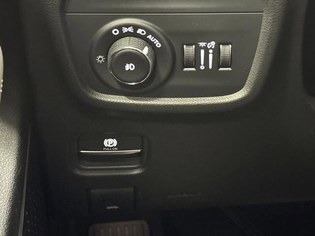 New 2026 Jeep Grand Cherokee Limited image 25