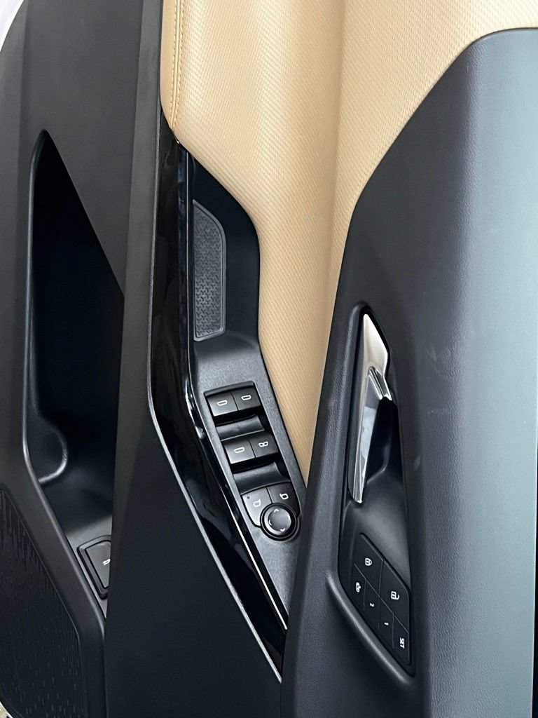 New 2026 Chevrolet Equinox ACTIV w/ Convenience Package III FWD image 15