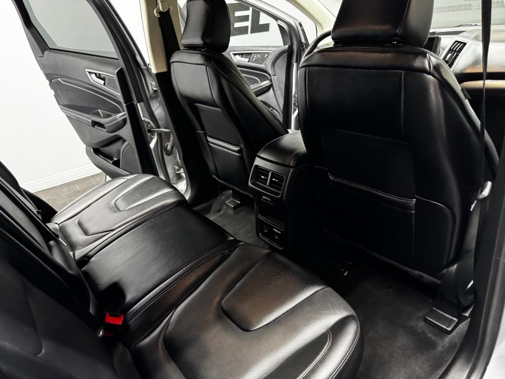 Used 2022 Ford Edge Titanium w/ Equipment Group 301A AWD/4WD image 50