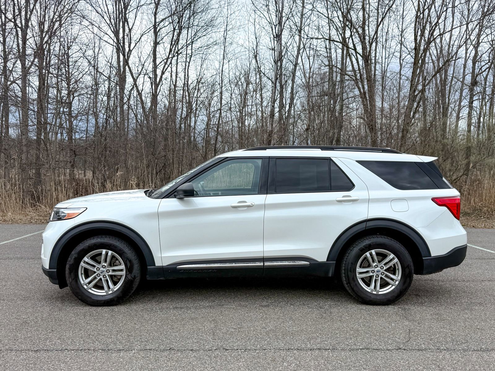 Certified 2023 Ford Explorer XLT w/ Equipment Group 202A image 8