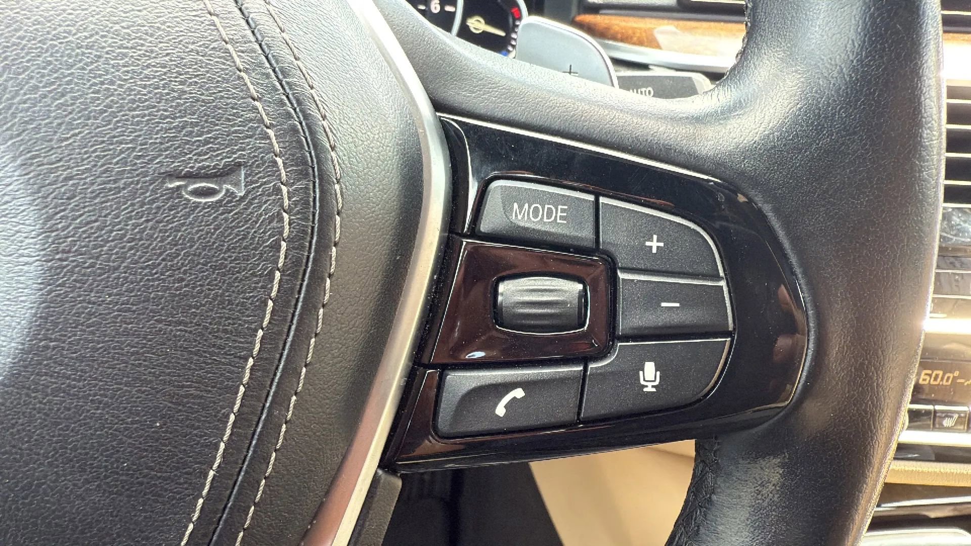 Used 2017 BMW 530i xDrive image 11