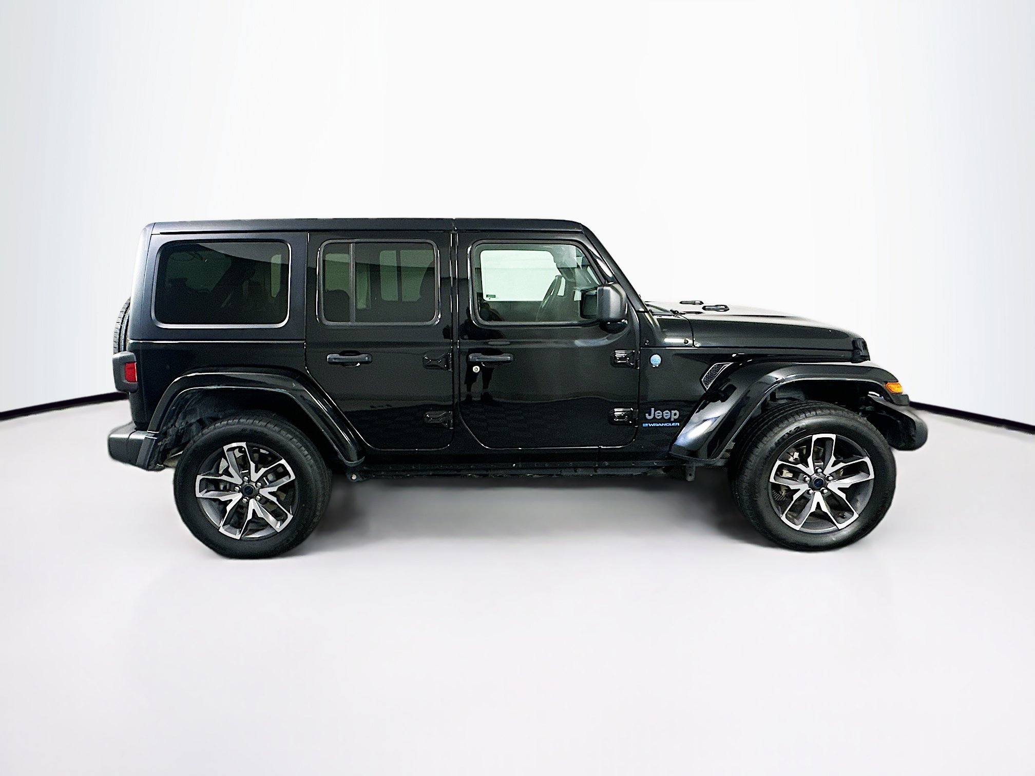 Used 2024 Jeep Wrangler Unlimited AWD/4WD image 10
