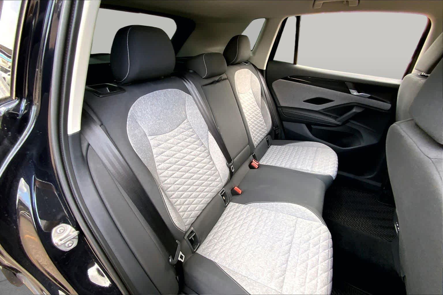 Used 2026 Volkswagen Tiguan S FWD image 19