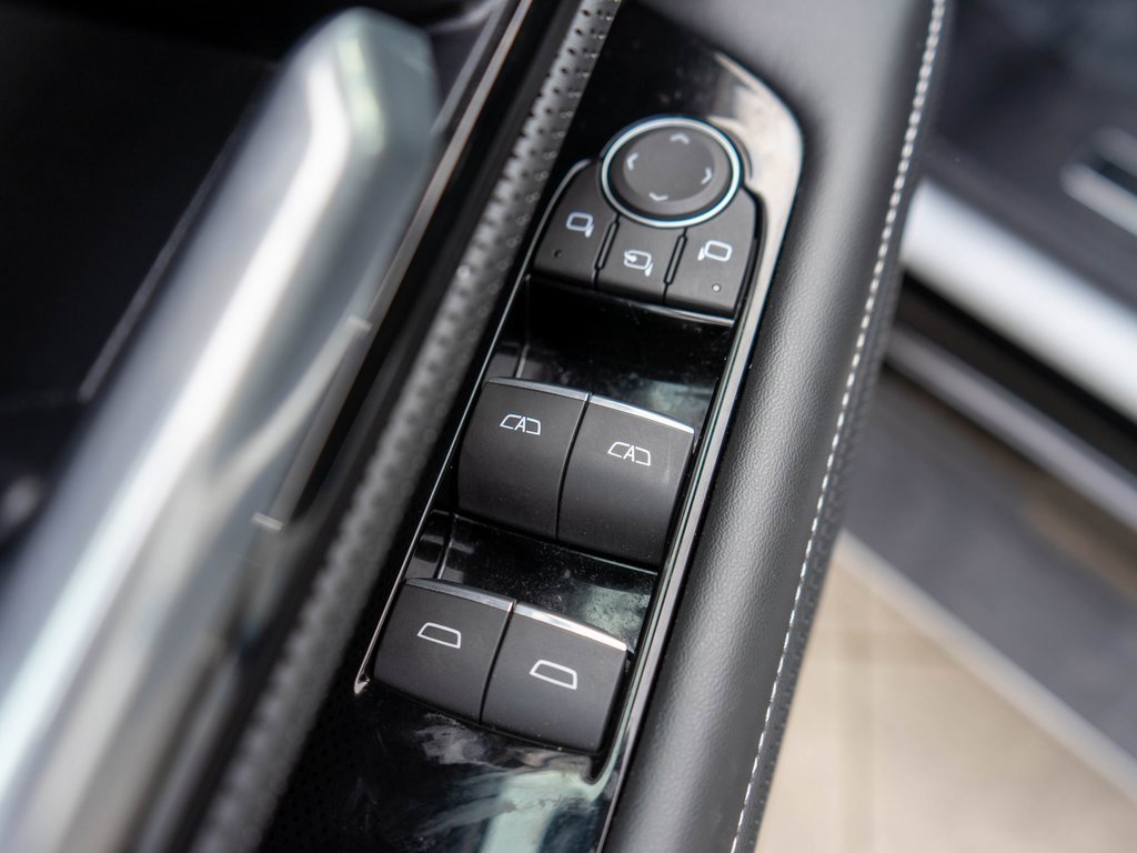 Used 2025 GMC Sierra EV Denali image 18