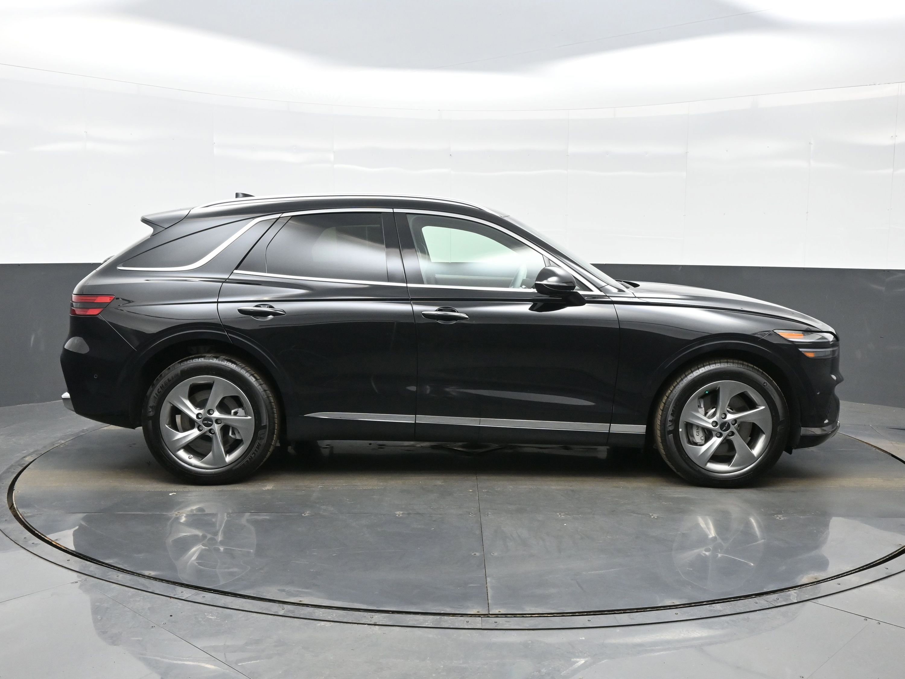 Certified 2026 Genesis GV70 2.5T Advanced image 7