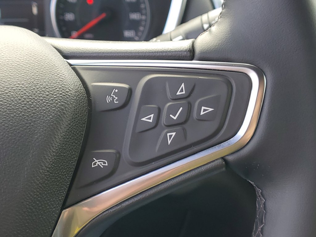 Used 2024 Chevrolet Equinox LT w/ LPO, Floor Liner Package FWD image 10